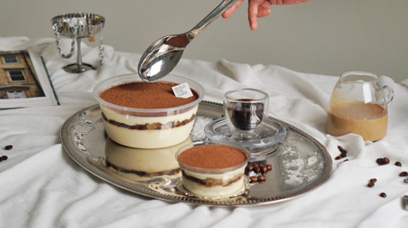 Kalau Harus Bawa Satu Dessert ke Acara Kumpul, Tiramisu Panna Cotta Jawabannya